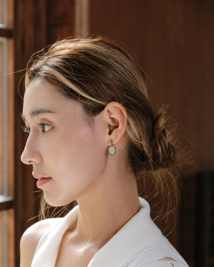 Tide Stone Stud Earrings